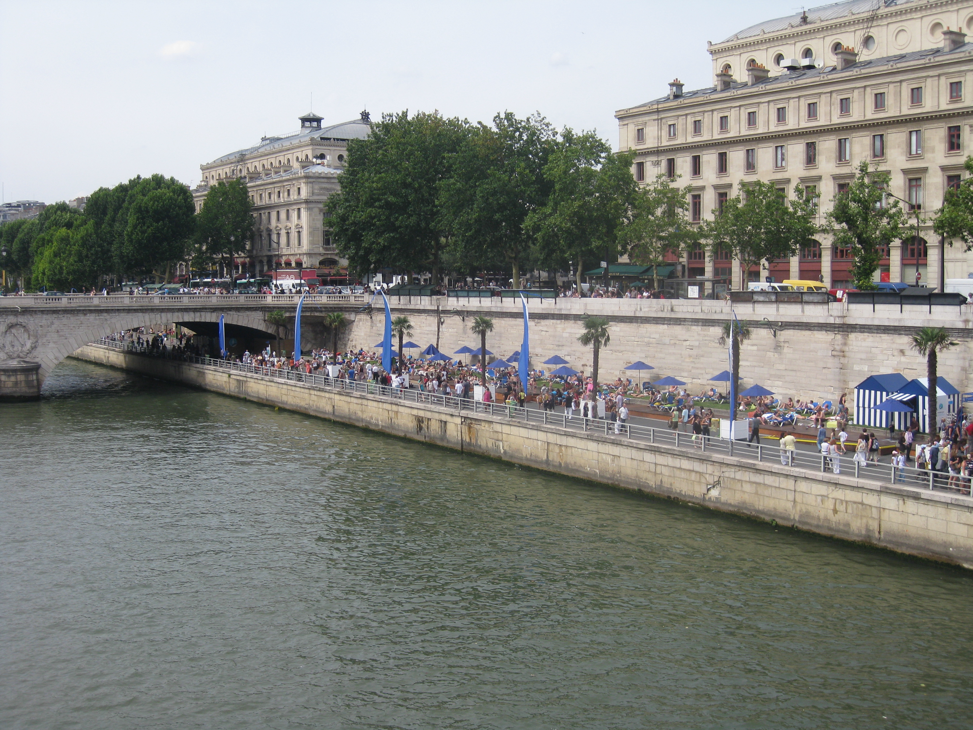 Paris Plages along the Seine